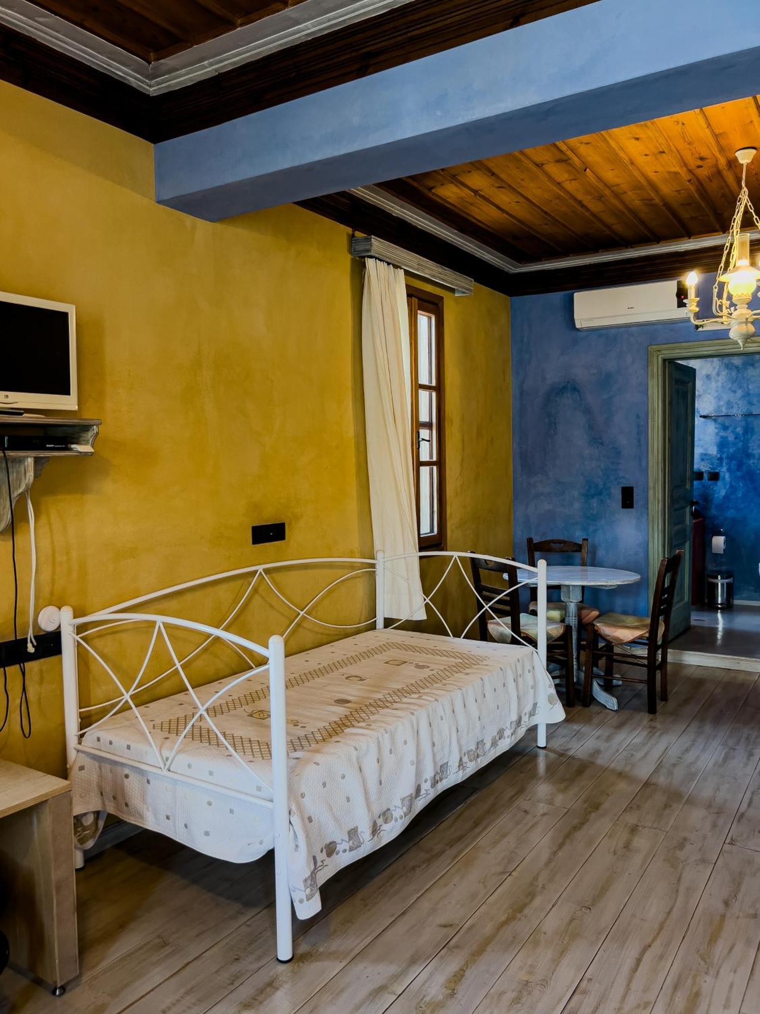 Agnanti Studios Megisti Phòng bức ảnh